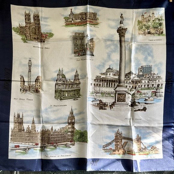 Souvenir scarf London 27" square‎ Made In Italy Navy Blue Outline - Picture 1 of 6